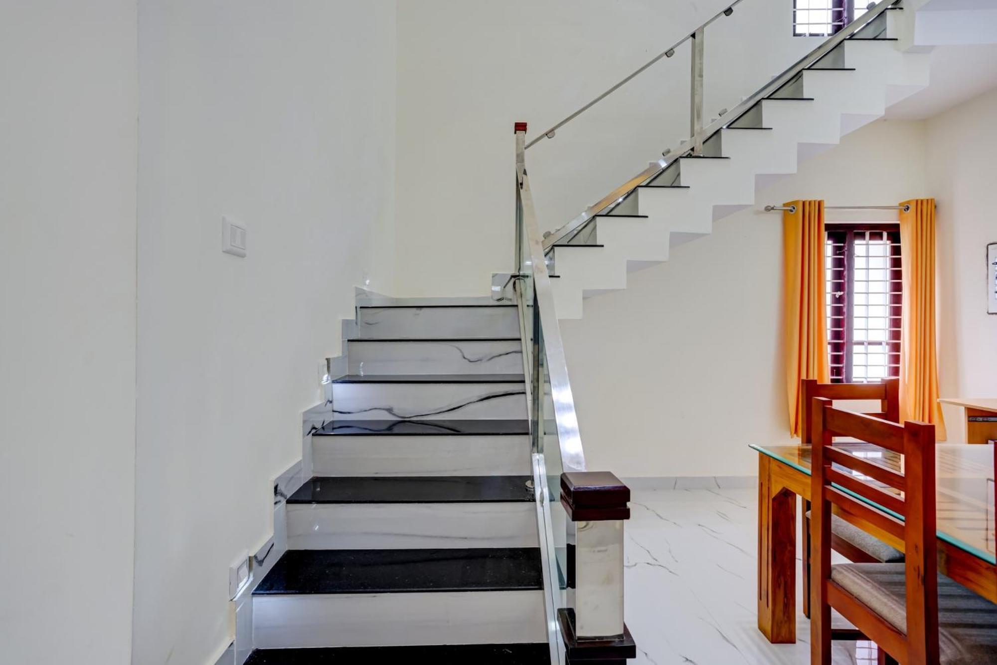 Hotel O Sivananda Homestay Варкала Экстерьер фото
